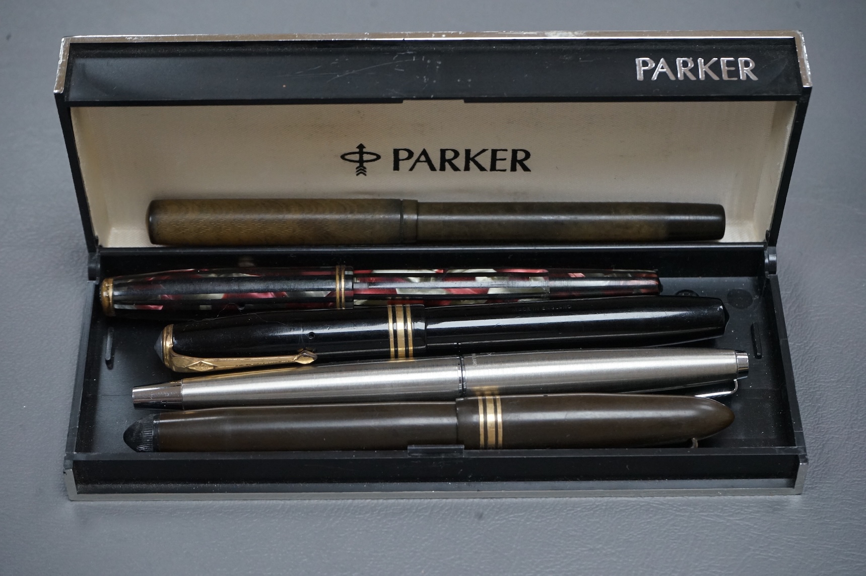 A quantity of pens to include Parker and Watermans